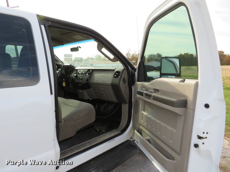 image for item DI3833 2008 Ford F250 Super Duty XL  SuperCab pickup truck