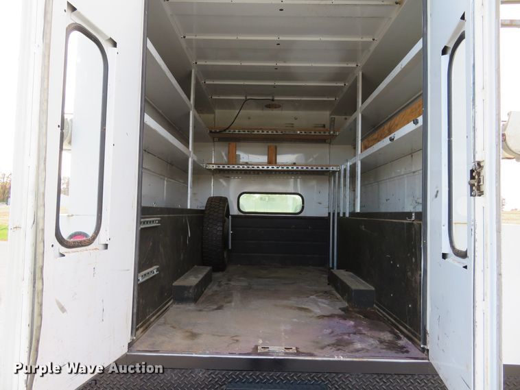 image for item DI3840 2008 Ford F550 Super Duty XL  SuperCab utility truck