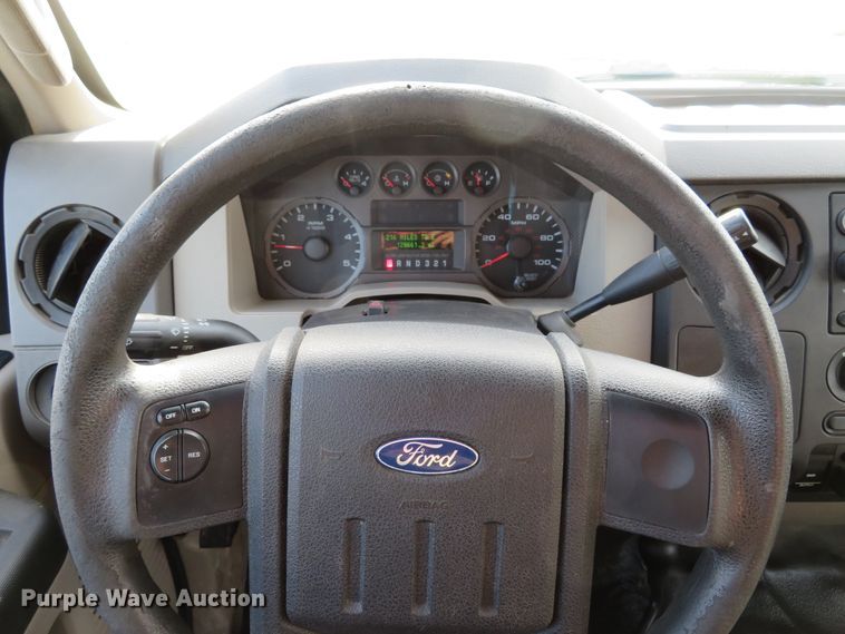 image for item DI3840 2008 Ford F550 Super Duty XL  SuperCab utility truck