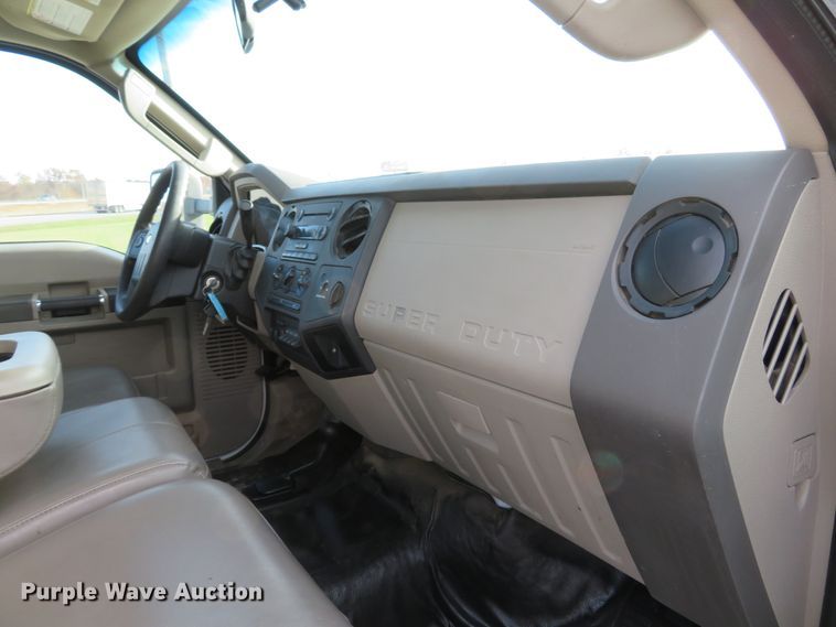 image for item DI3840 2008 Ford F550 Super Duty XL  SuperCab utility truck
