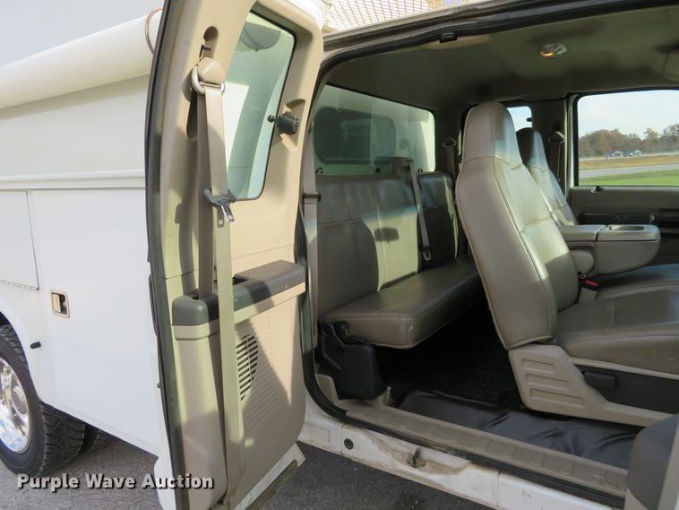 image for item DI3840 2008 Ford F550 Super Duty XL  SuperCab utility truck