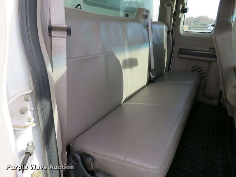 image for item DI3840 2008 Ford F550 Super Duty XL  SuperCab utility truck