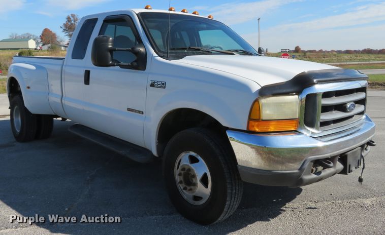 image for item DI3843 1999 Ford F350 Super Duty XLT  SuperCab pickup truck