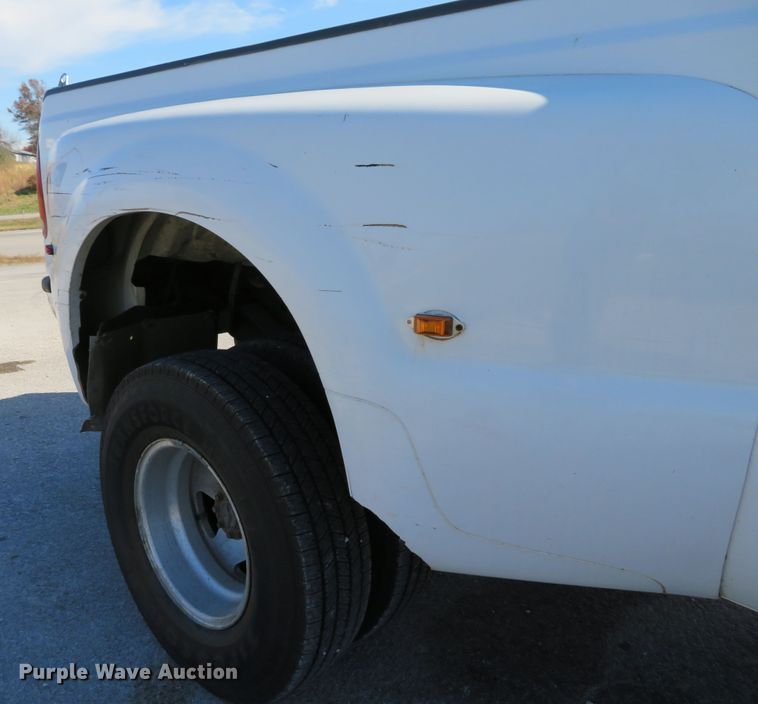 image for item DI3843 1999 Ford F350 Super Duty XLT  SuperCab pickup truck