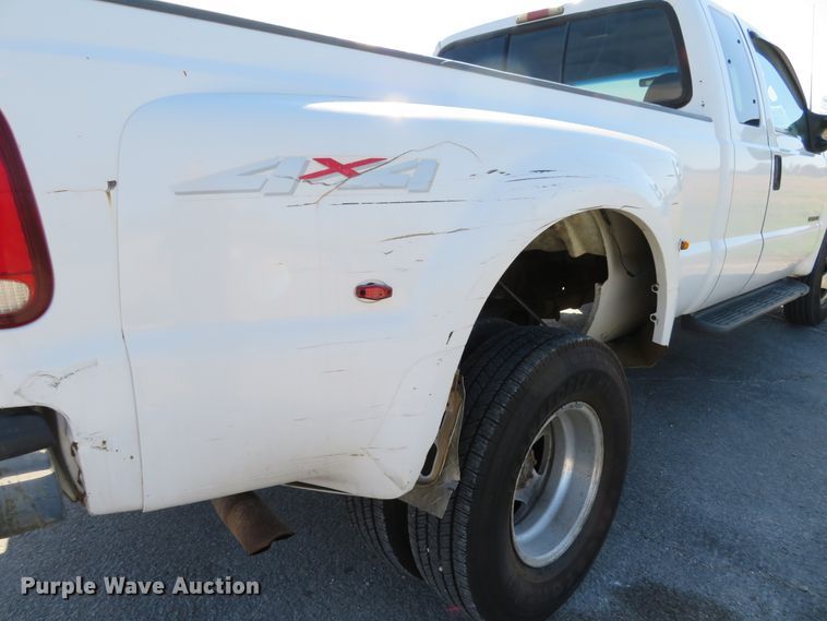 image for item DI3843 1999 Ford F350 Super Duty XLT  SuperCab pickup truck