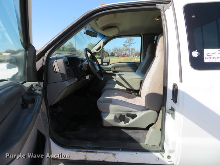 image for item DI3843 1999 Ford F350 Super Duty XLT  SuperCab pickup truck