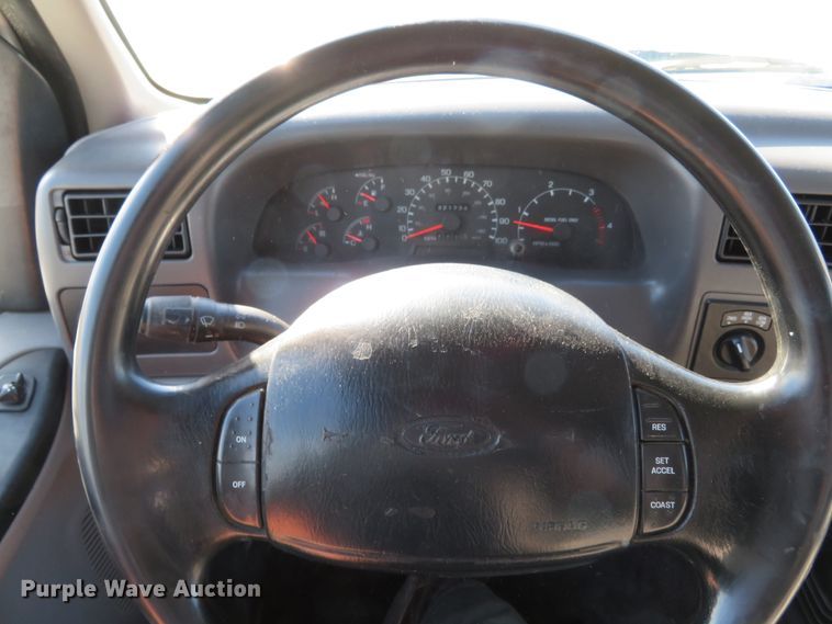 image for item DI3843 1999 Ford F350 Super Duty XLT  SuperCab pickup truck