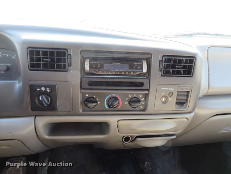 image for item DI3843 1999 Ford F350 Super Duty XLT  SuperCab pickup truck