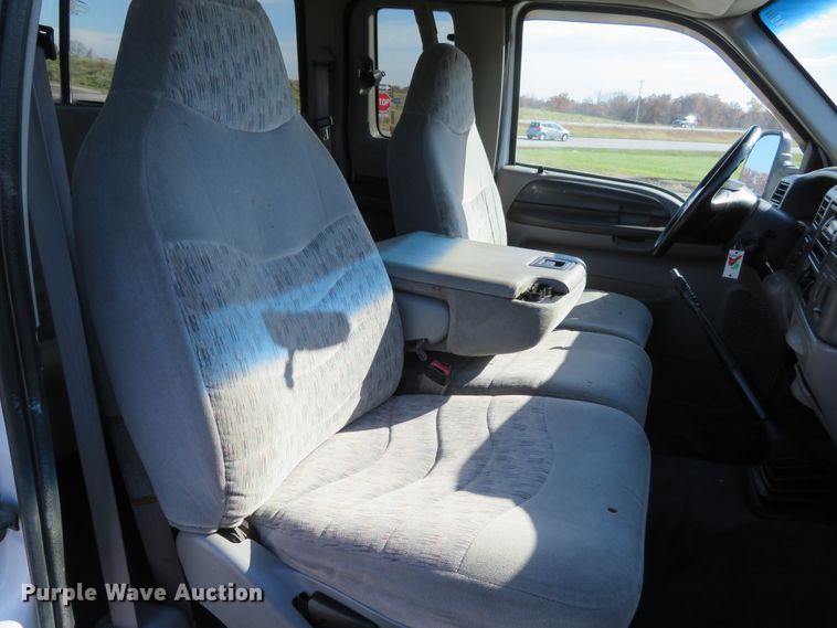 image for item DI3843 1999 Ford F350 Super Duty XLT  SuperCab pickup truck