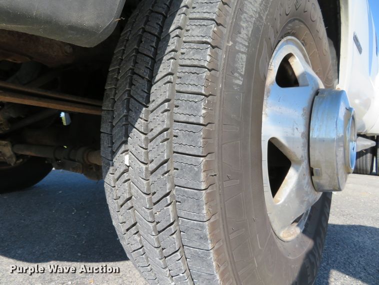 image for item DI3843 1999 Ford F350 Super Duty XLT  SuperCab pickup truck