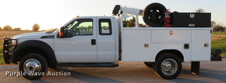 image for item DI3850 2013 Ford F450 Super Duty XL  utility truck with crane