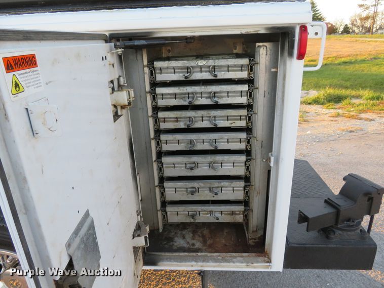 image for item DI3850 2013 Ford F450 Super Duty XL  utility truck with crane