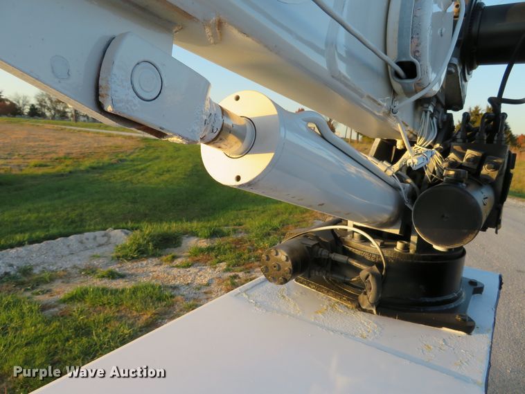 image for item DI3850 2013 Ford F450 Super Duty XL  utility truck with crane