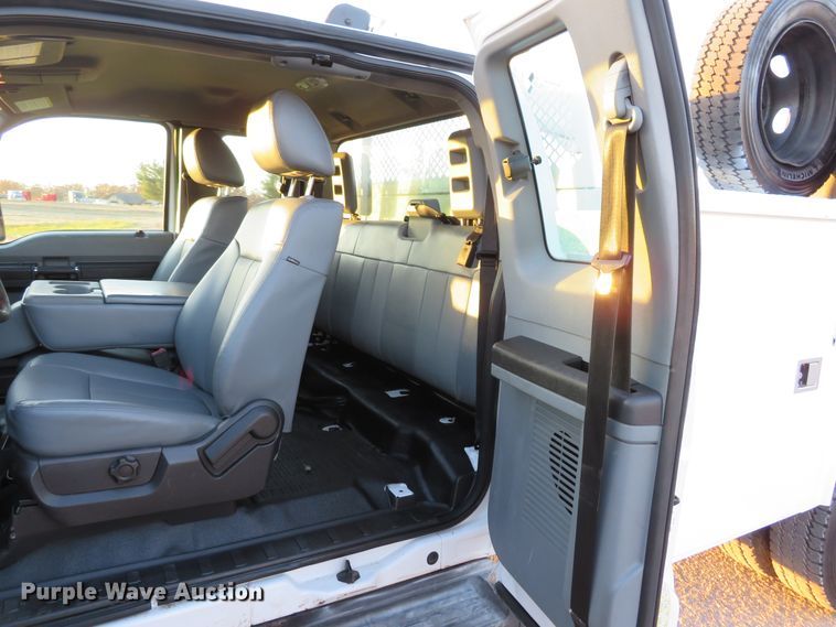 image for item DI3850 2013 Ford F450 Super Duty XL  utility truck with crane