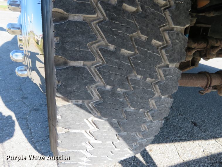 image for item DI3850 2013 Ford F450 Super Duty XL  utility truck with crane