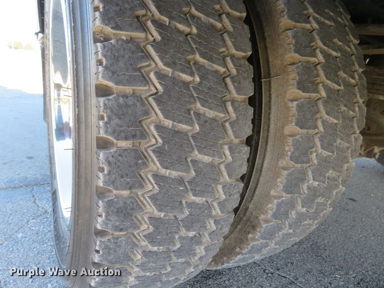 image for item DI3850 2013 Ford F450 Super Duty XL  utility truck with crane