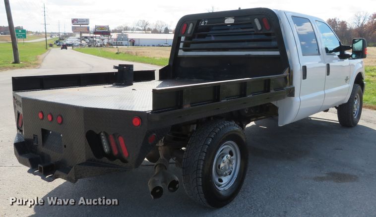 image for item DI3856 2014 Ford F250 Super Duty XL  Crew Cab flatbed pickup truck