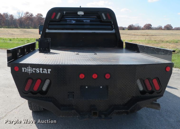 image for item DI3856 2014 Ford F250 Super Duty XL  Crew Cab flatbed pickup truck