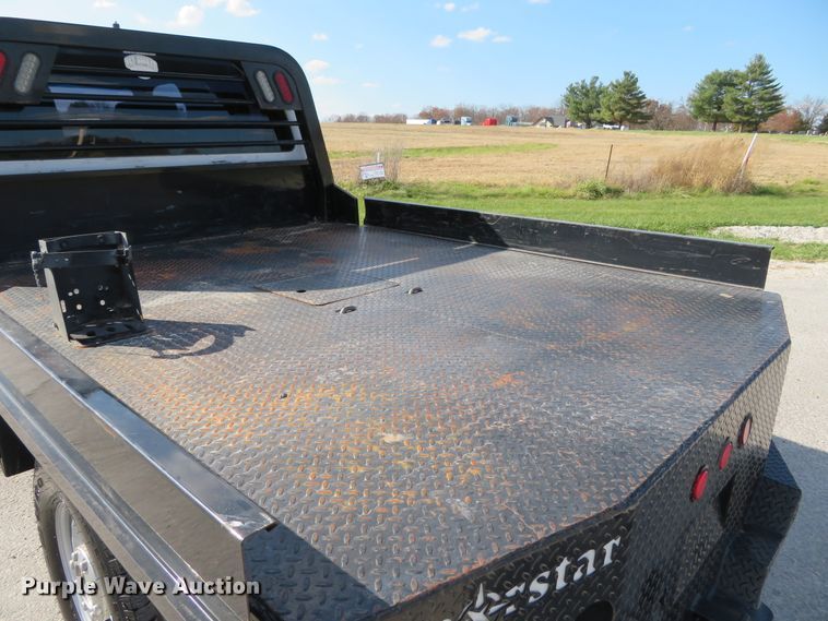 image for item DI3856 2014 Ford F250 Super Duty XL  Crew Cab flatbed pickup truck