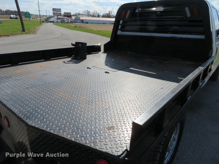 image for item DI3856 2014 Ford F250 Super Duty XL  Crew Cab flatbed pickup truck