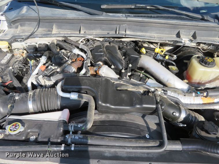 image for item DI3856 2014 Ford F250 Super Duty XL  Crew Cab flatbed pickup truck