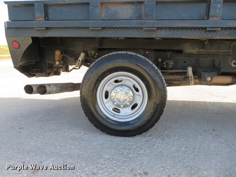 image for item DI3856 2014 Ford F250 Super Duty XL  Crew Cab flatbed pickup truck