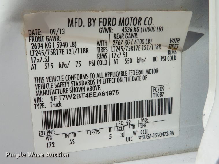 image for item DI3856 2014 Ford F250 Super Duty XL  Crew Cab flatbed pickup truck