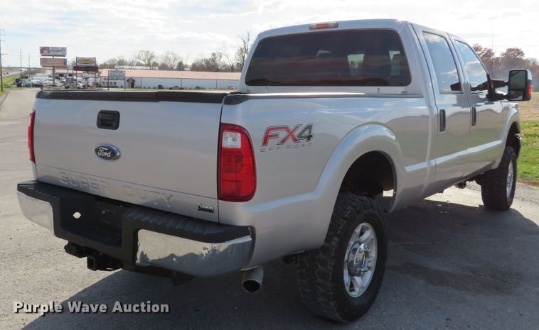 image for item DI3860 2011 Ford F250 Super Duty XLT  Crew Cab pickup truck
