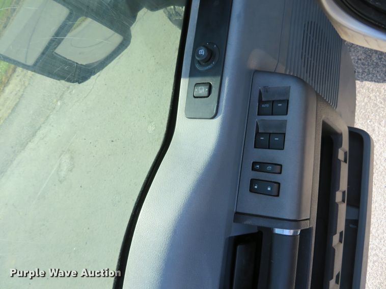 image for item DI3860 2011 Ford F250 Super Duty XLT  Crew Cab pickup truck