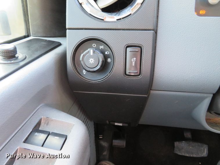 image for item DI3860 2011 Ford F250 Super Duty XLT  Crew Cab pickup truck