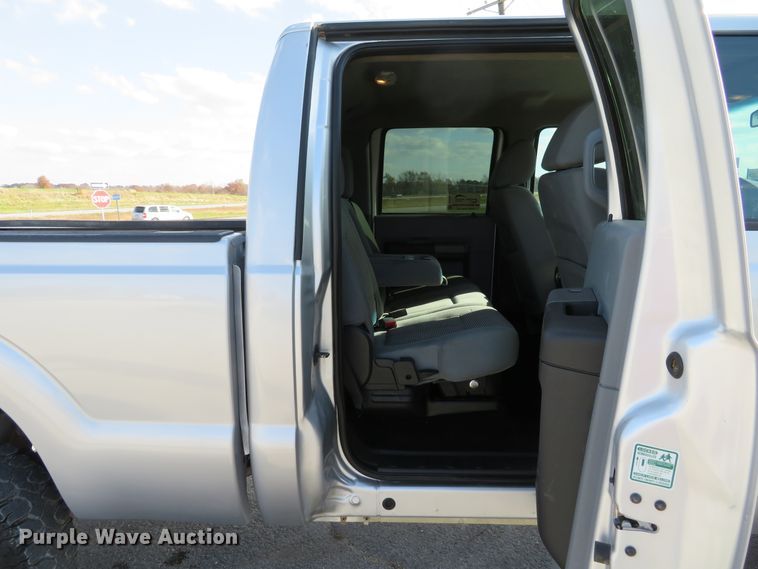 image for item DI3860 2011 Ford F250 Super Duty XLT  Crew Cab pickup truck