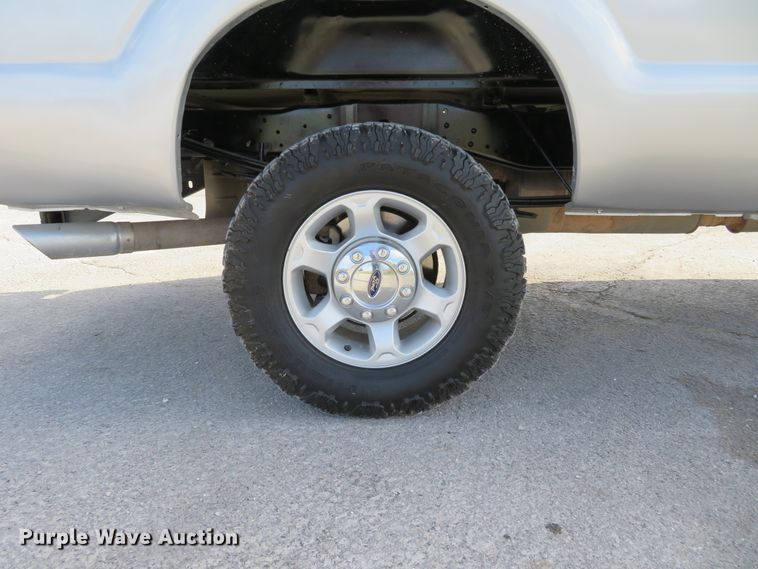 image for item DI3860 2011 Ford F250 Super Duty XLT  Crew Cab pickup truck