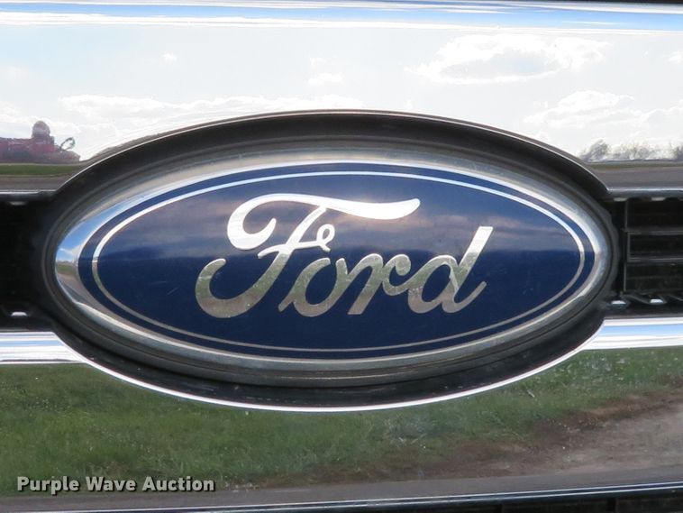 image for item DI3860 2011 Ford F250 Super Duty XLT  Crew Cab pickup truck