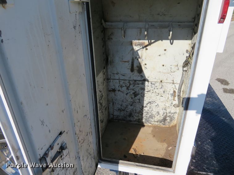 image for item DI3873 2005 Ford F450 Super Duty XL  utility truck