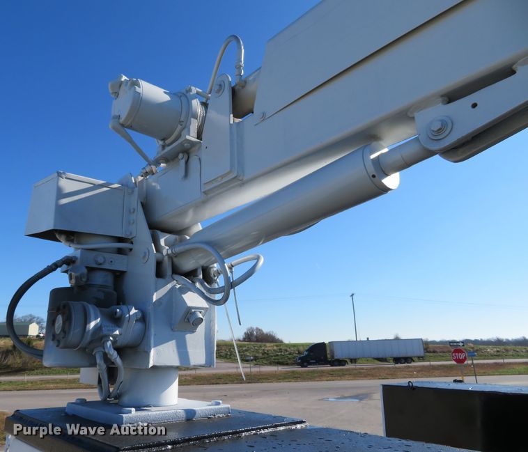 image for item DI3873 2005 Ford F450 Super Duty XL  utility truck