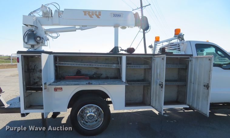 image for item DI3873 2005 Ford F450 Super Duty XL  utility truck