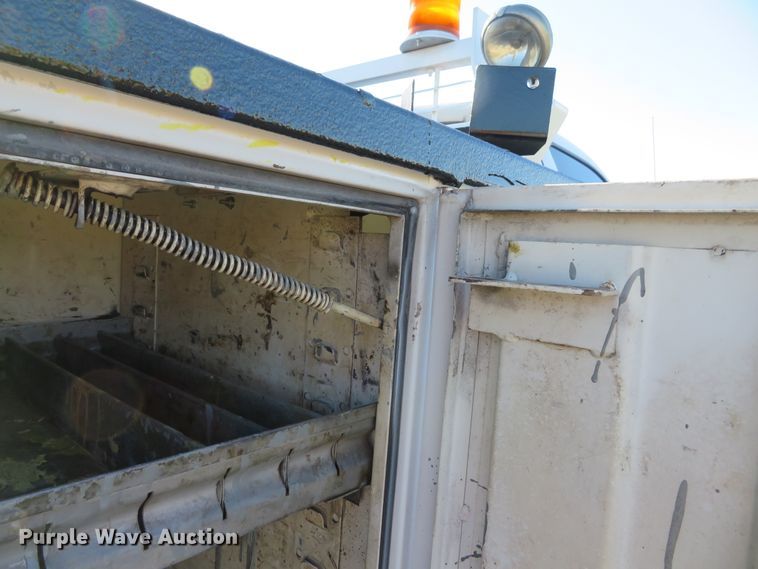 image for item DI3873 2005 Ford F450 Super Duty XL  utility truck