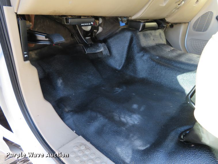 image for item DI3873 2005 Ford F450 Super Duty XL  utility truck