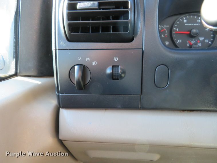 image for item DI3873 2005 Ford F450 Super Duty XL  utility truck