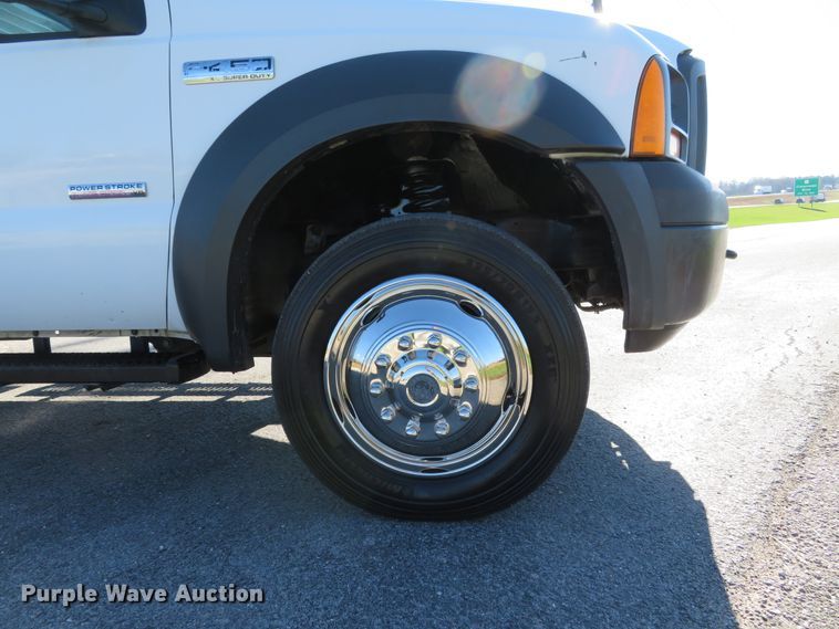 image for item DI3873 2005 Ford F450 Super Duty XL  utility truck