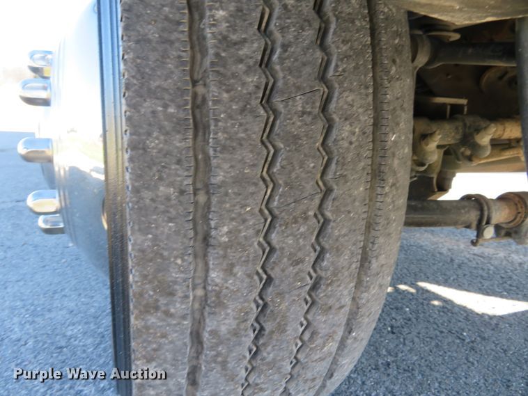 image for item DI3873 2005 Ford F450 Super Duty XL  utility truck