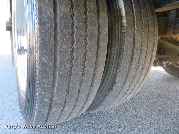 image for item DI3873 2005 Ford F450 Super Duty XL  utility truck