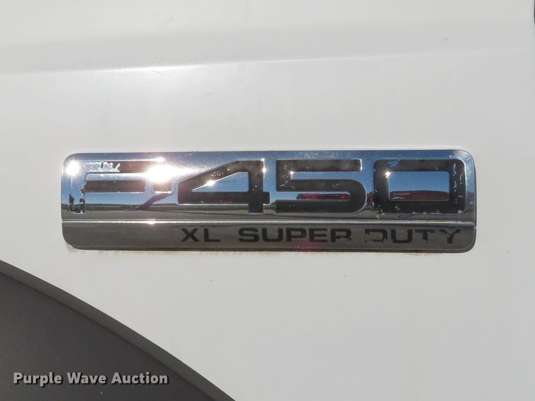 image for item DI3873 2005 Ford F450 Super Duty XL  utility truck