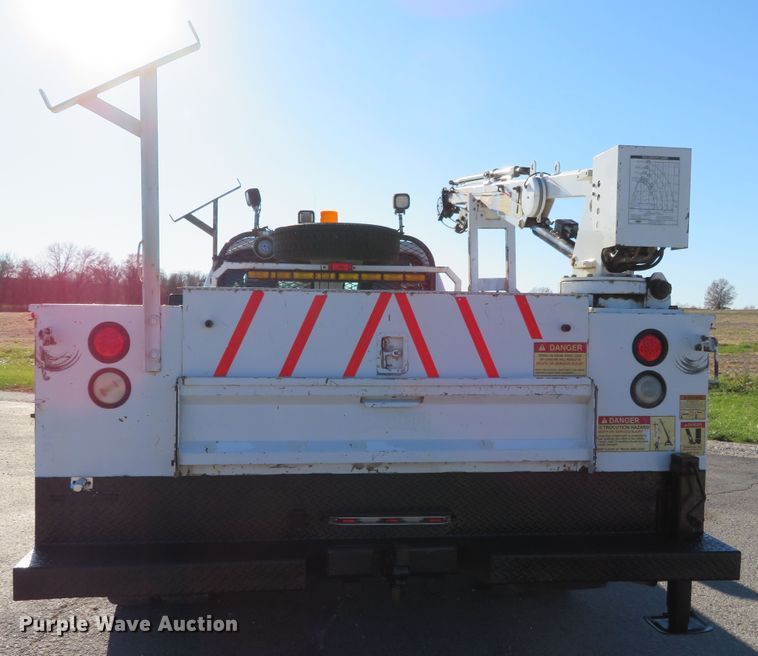 image for item DI3878 2011 Ford F550 Super Duty XL  Crew Cab utility truck