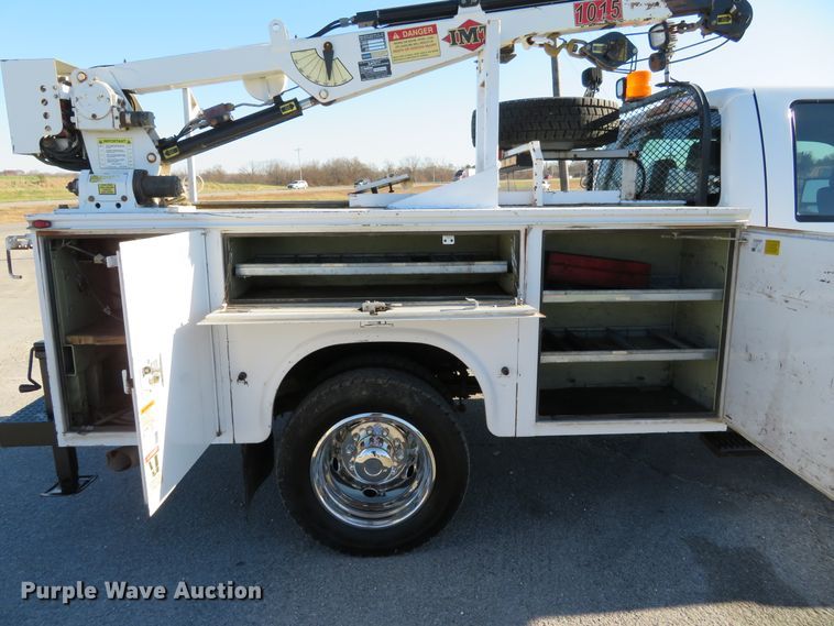 image for item DI3878 2011 Ford F550 Super Duty XL  Crew Cab utility truck