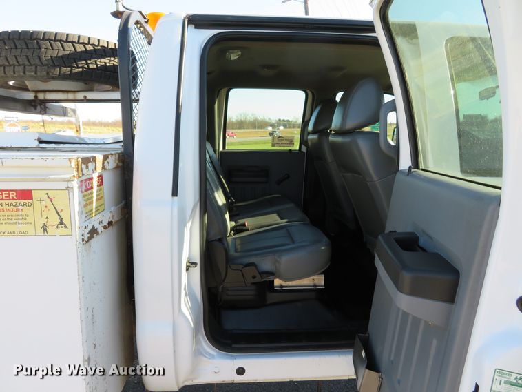 image for item DI3878 2011 Ford F550 Super Duty XL  Crew Cab utility truck