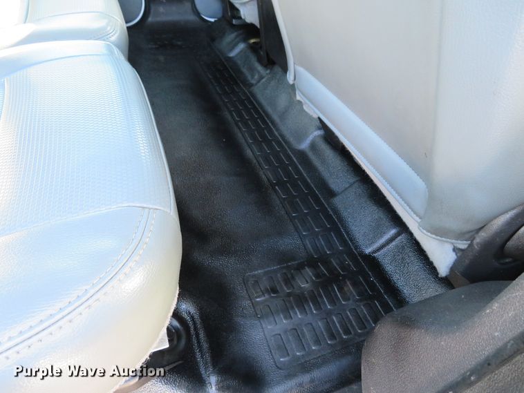 image for item DI3878 2011 Ford F550 Super Duty XL  Crew Cab utility truck