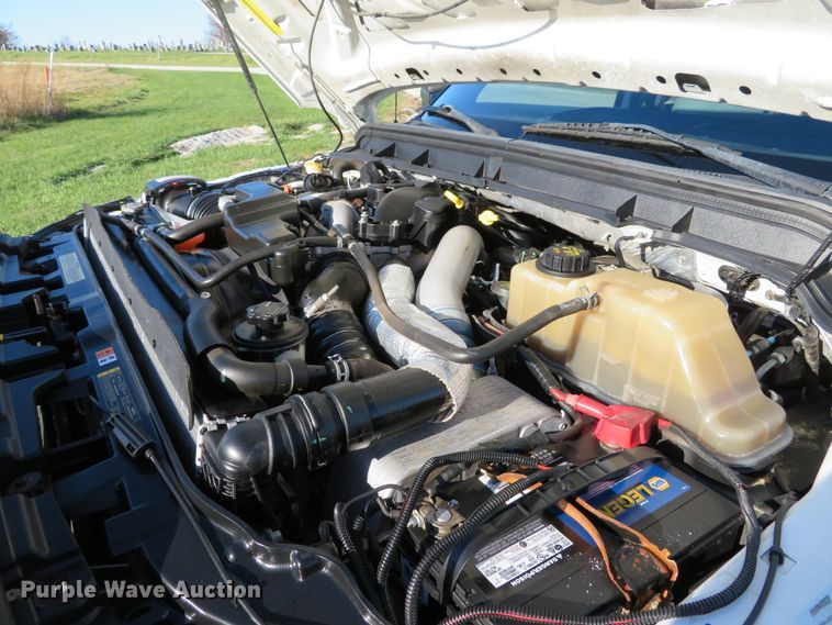 image for item DI3878 2011 Ford F550 Super Duty XL  Crew Cab utility truck