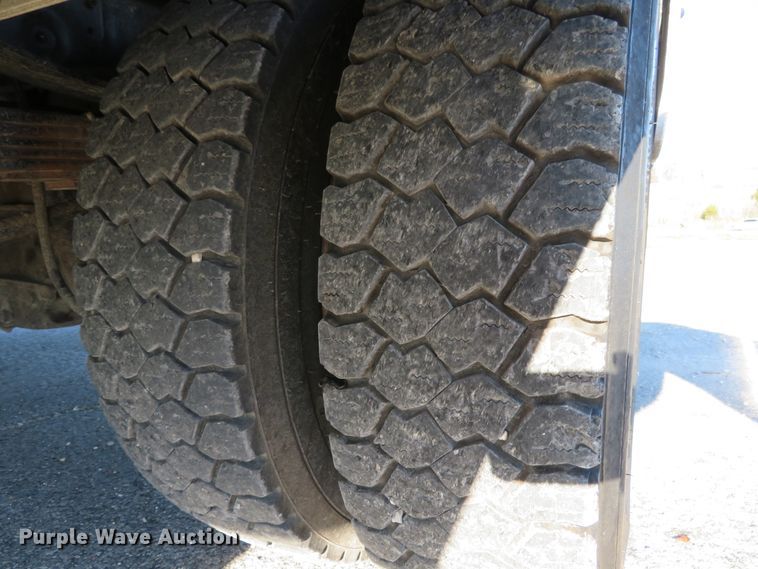 image for item DI3878 2011 Ford F550 Super Duty XL  Crew Cab utility truck