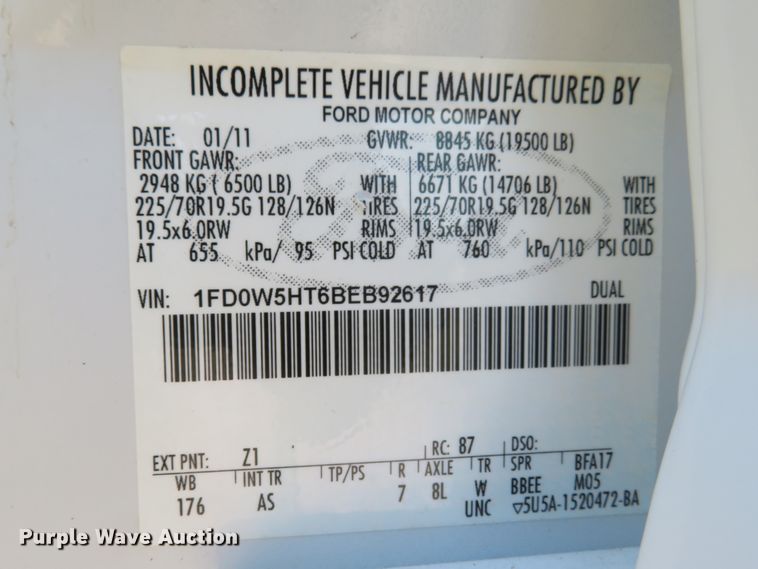 image for item DI3878 2011 Ford F550 Super Duty XL  Crew Cab utility truck